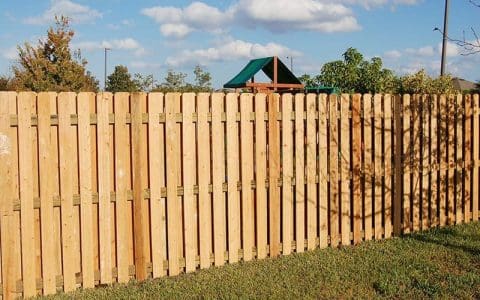 Wood Fences | Installation | Florida - Fence Outlet